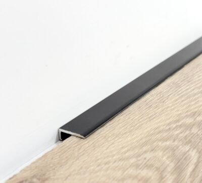 perfil rodapié minimalista negro cliplist 1,5x18
