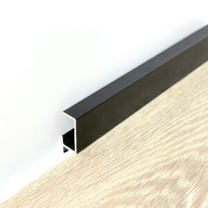 Rodapié minimalista negro LED 25x12
