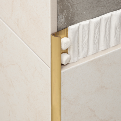 esquina de baldosas novocanto laton