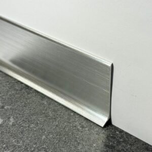 rodapie plata cepillado