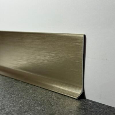 rodapie titanio cepillado