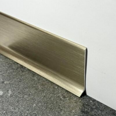 rodapie de aluminio titanio cepillado