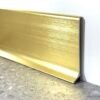 rodapie oro cepillado