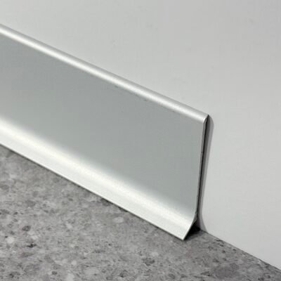 rodapié de aluminio plata mate