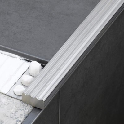 Perfil-para-peldaño-novopeldano-4-acero-inox Perfil para peldaño acero inox